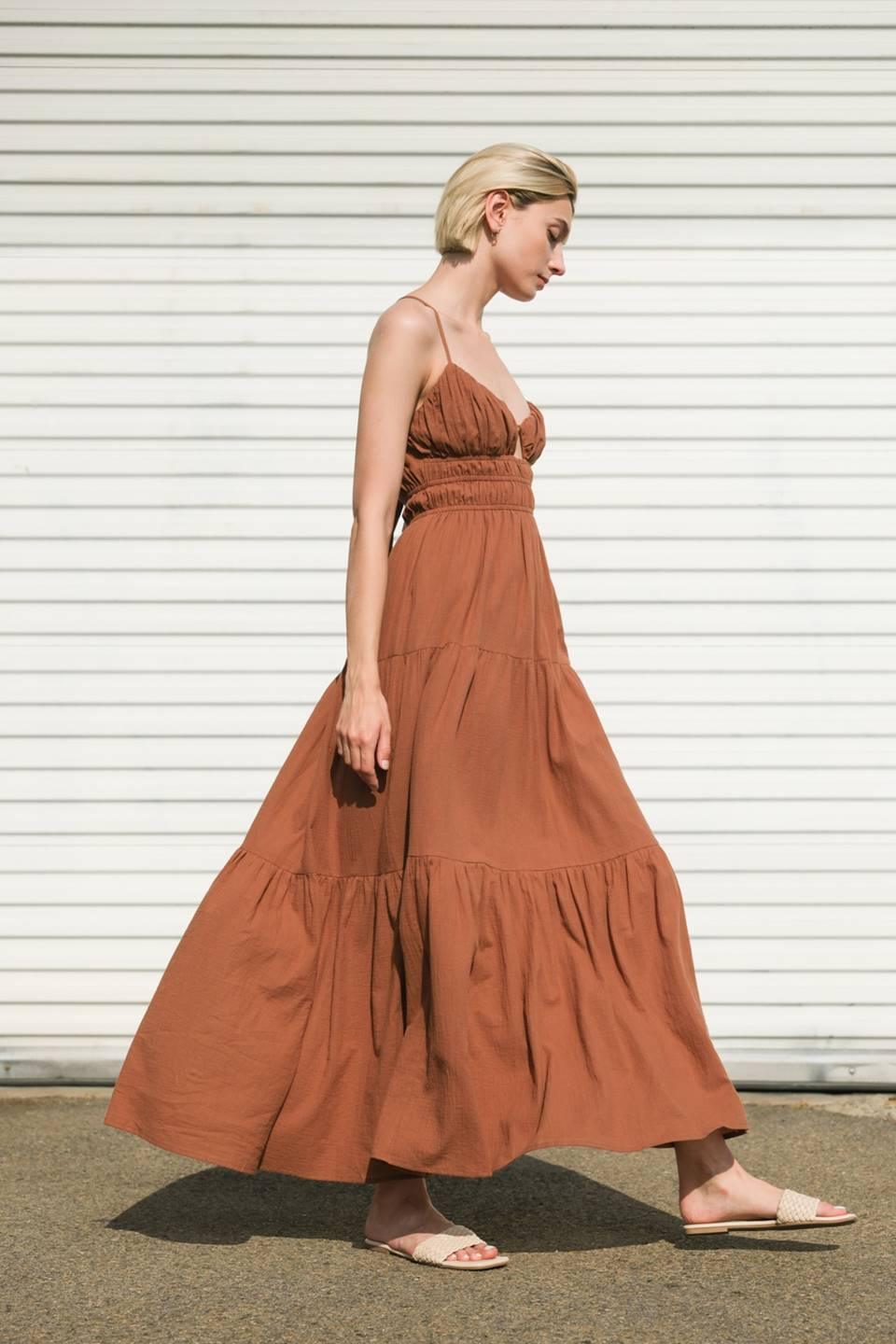 EFFORTLESS ELEGANCE WOVEN MAXI DRESS