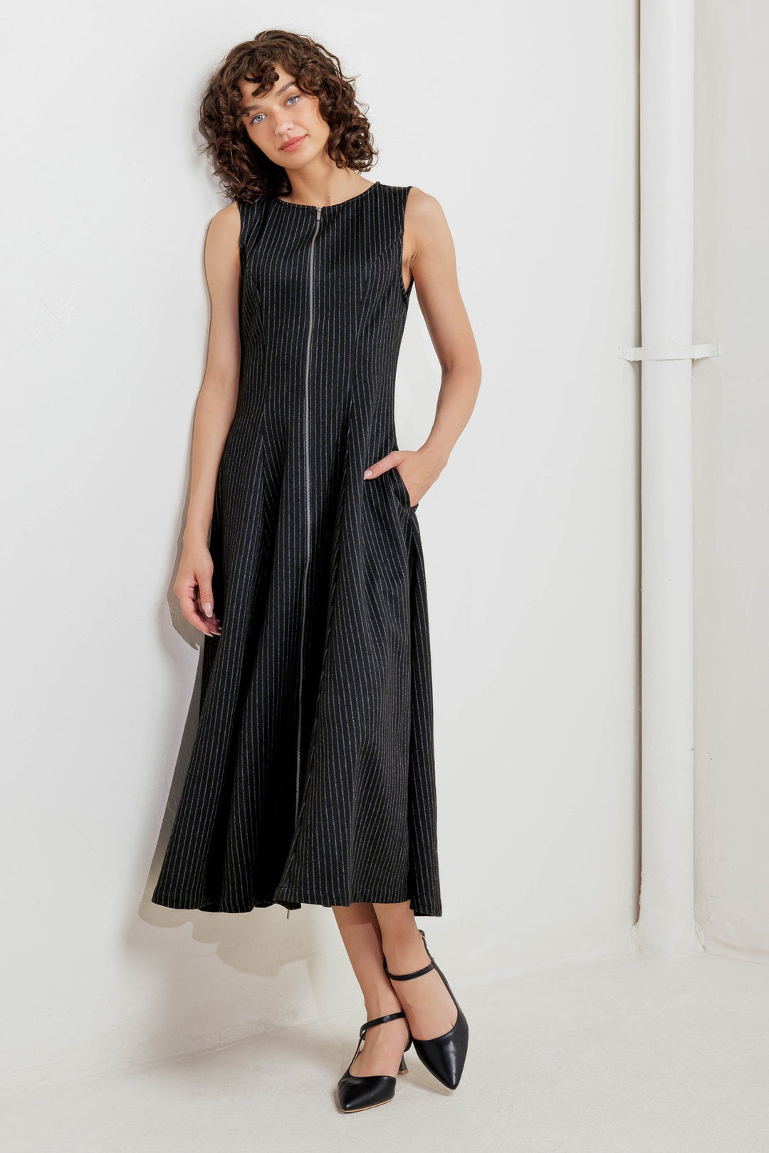 URBAN FRAME WOVEN MIDI DRESS