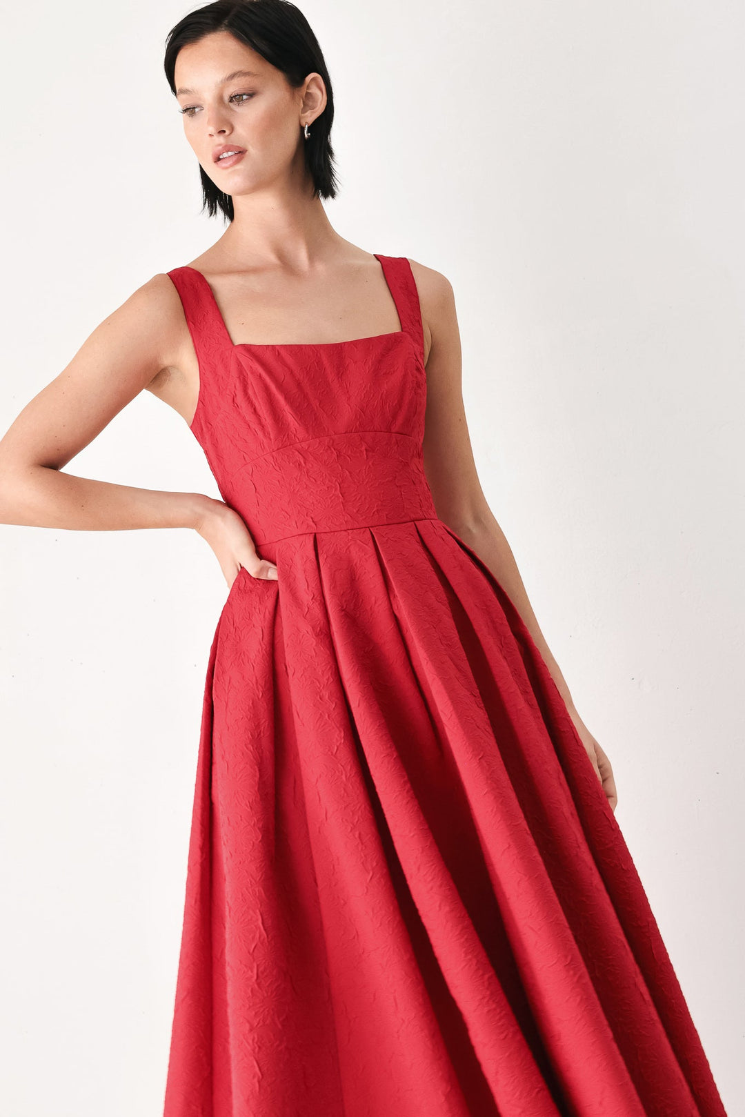 TIMELESS ROMANCE RED/WHITE FULL-SKIRT MIDI DRESS