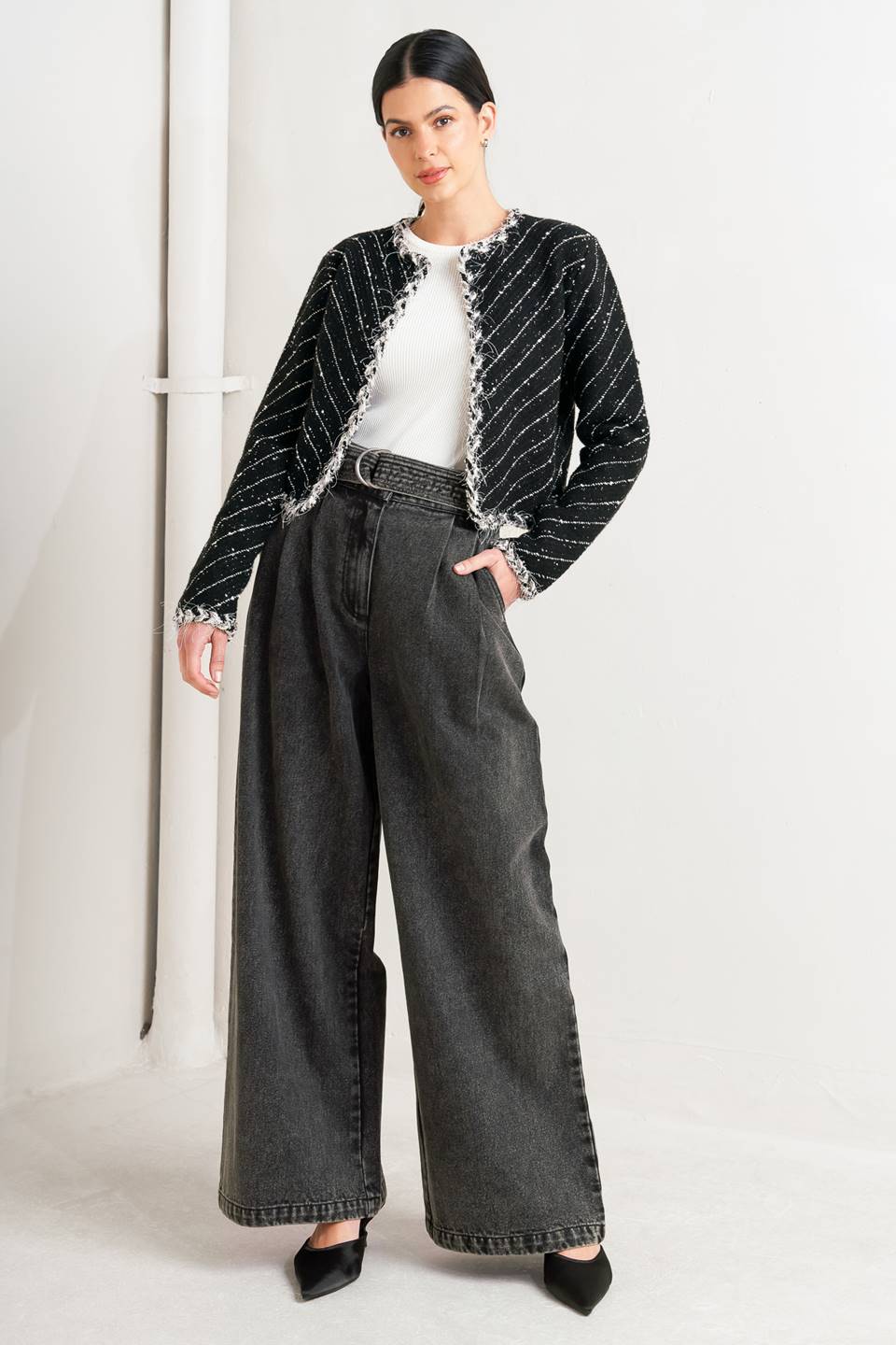 NOIR LINEAR SWEATER KNIT JACKET