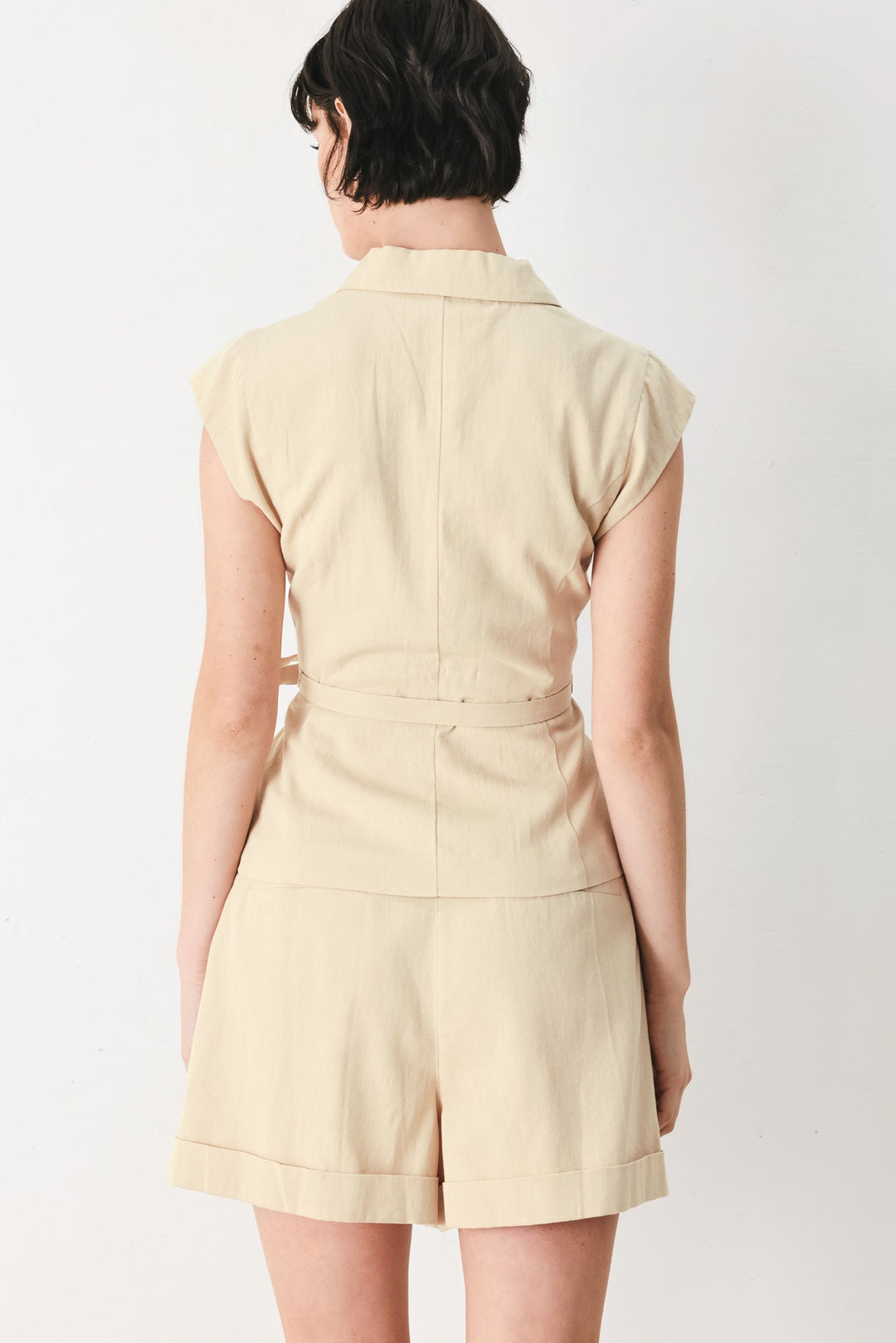 DESERT MINIMAL WOVEN VEST