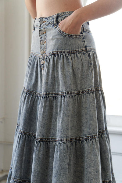 SIMPLE STATEMENT DENIM MIDI SKIRT