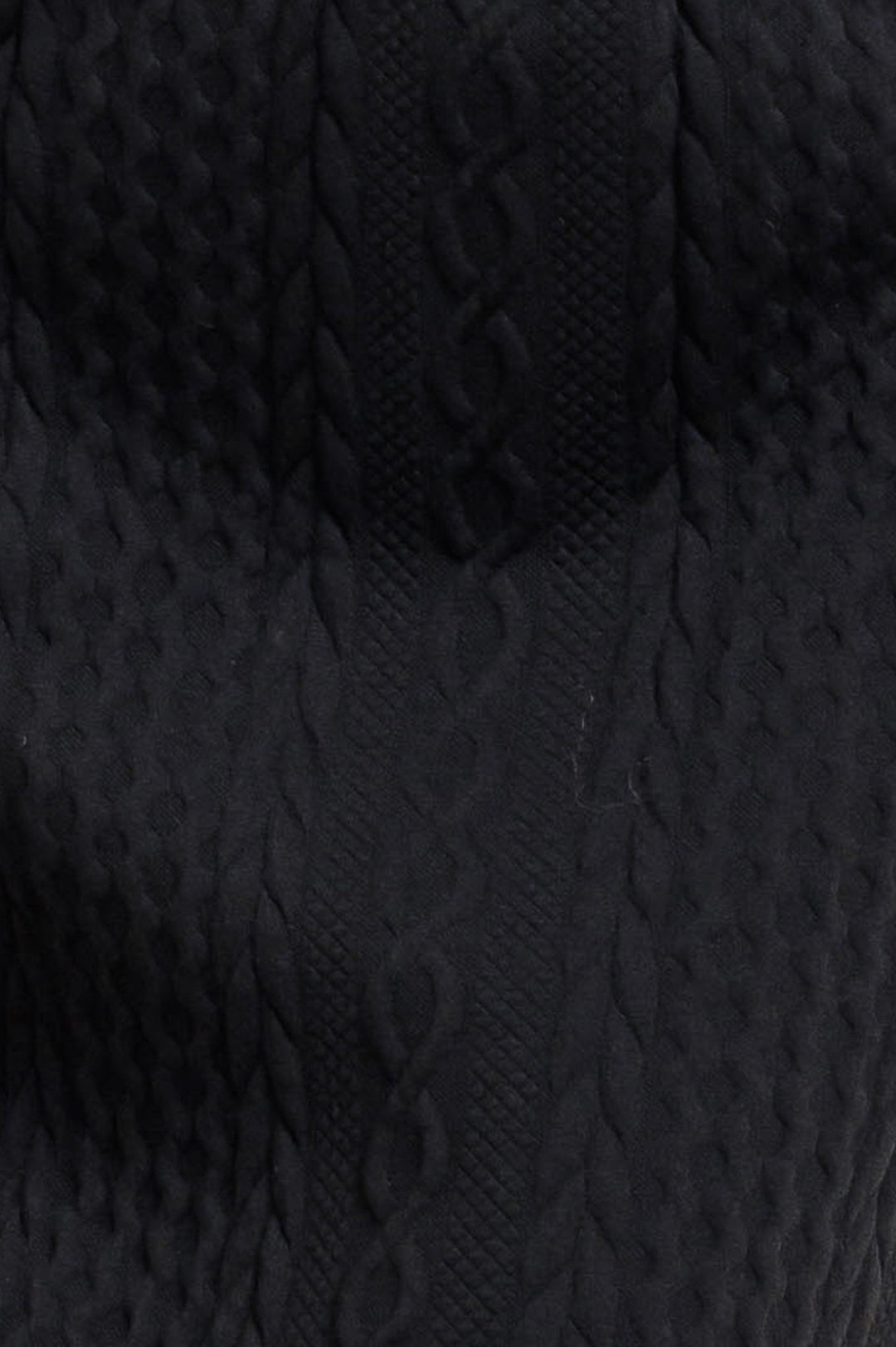 URBAN LUXE COMMAND KNIT MIDI SKIRT