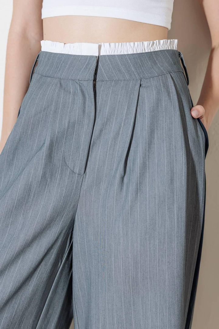 SMILE BRIGHT IN GREY WOVEN PANTS