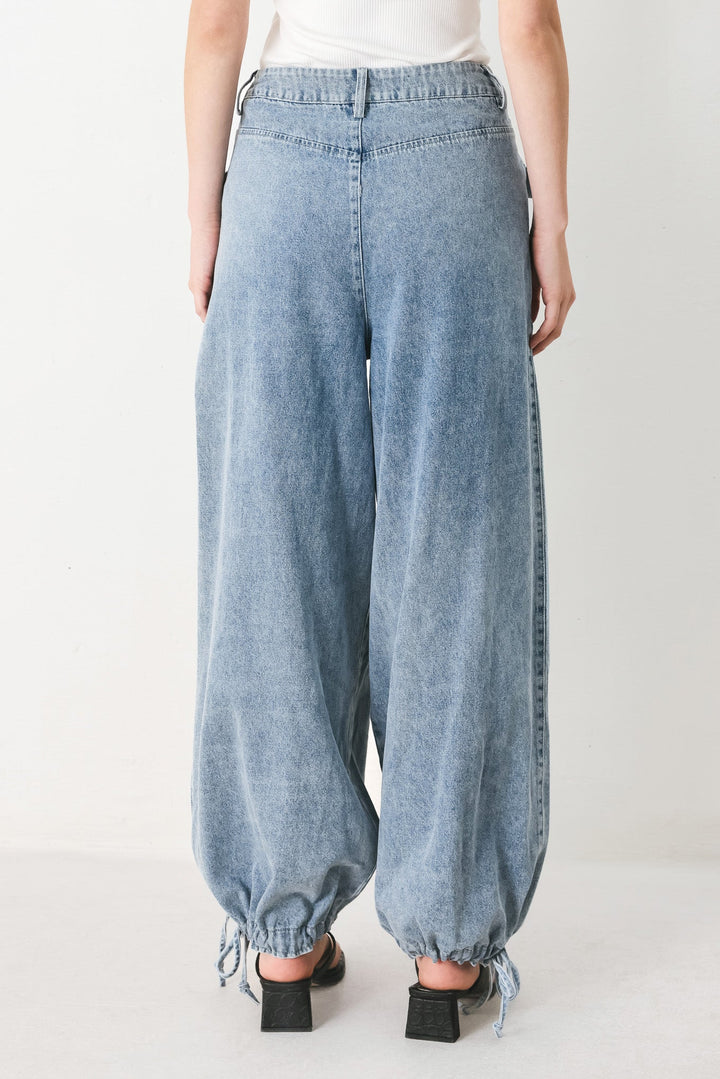 EASY EDGE DENIM PANTS