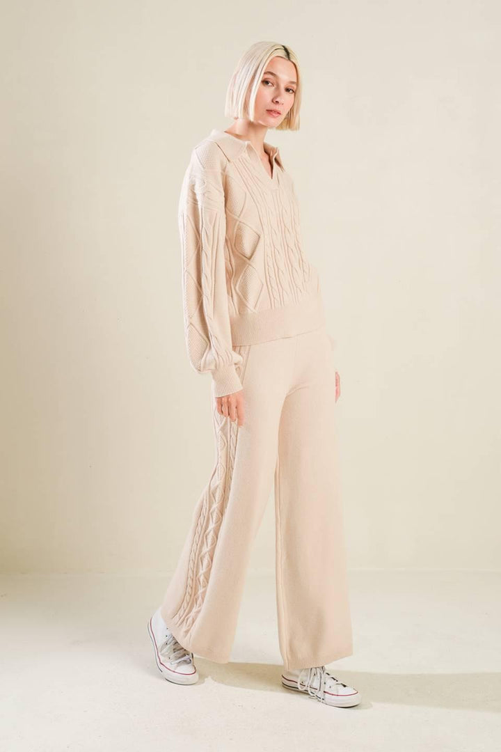 HOLD YOUR GAZE SWEATER KNIT TOP