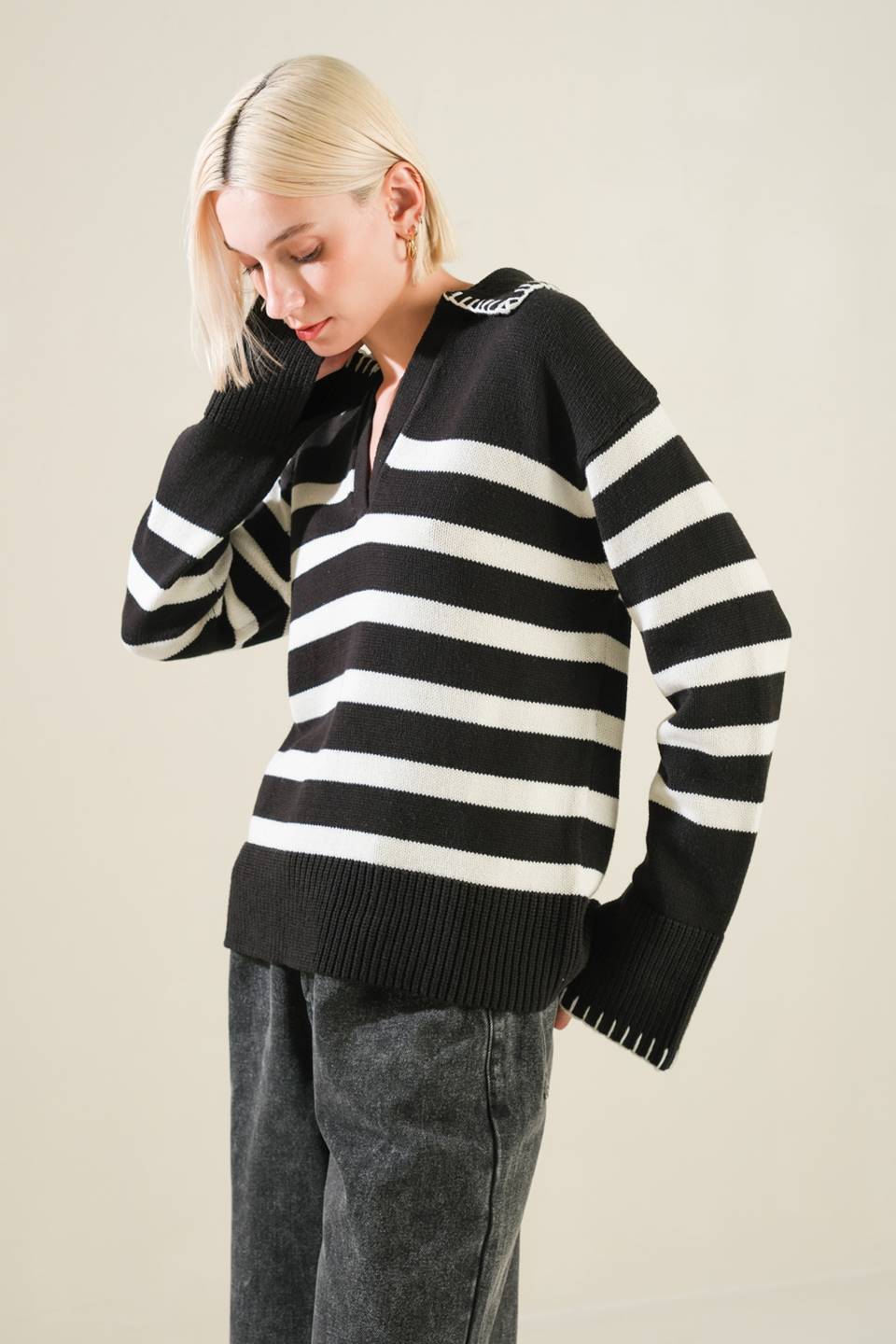 TIMELESS CHARM SWEATER TOP