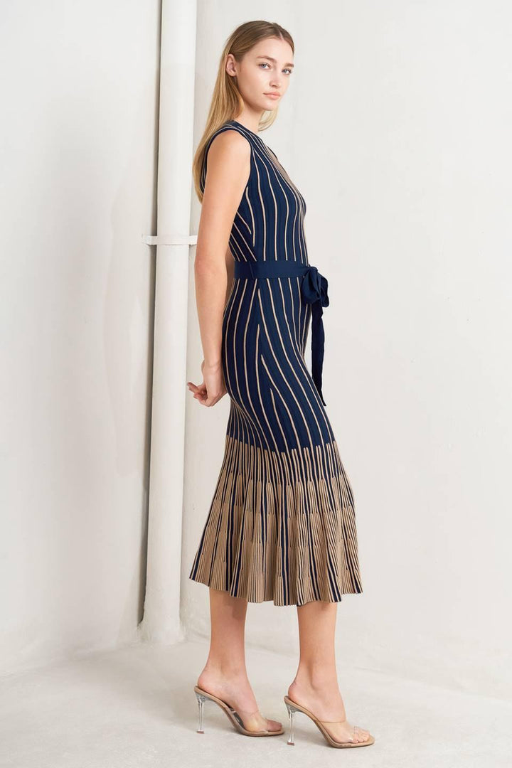 SMOOTH WEIGHTED FEEL KNIT MIDI DRESS