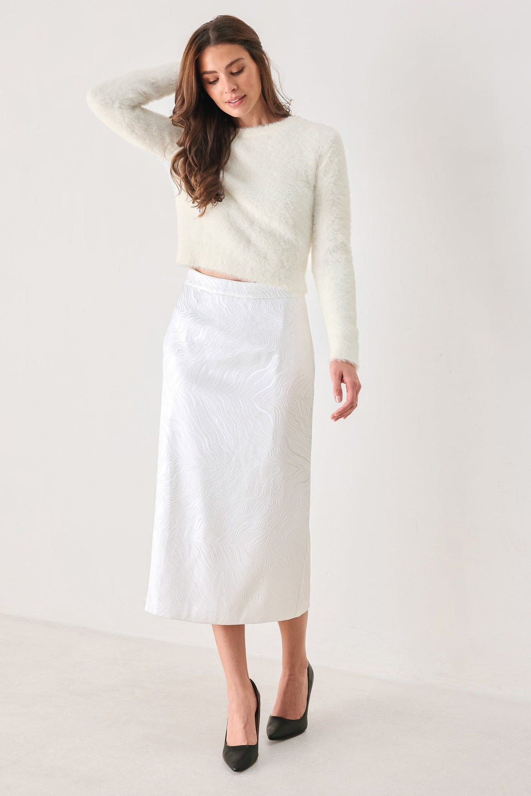 COLOR POP FUZZY SWEATER TOP