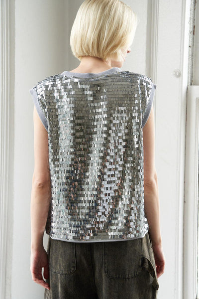 SIGNATURE STAPLE SEQUIN TOP