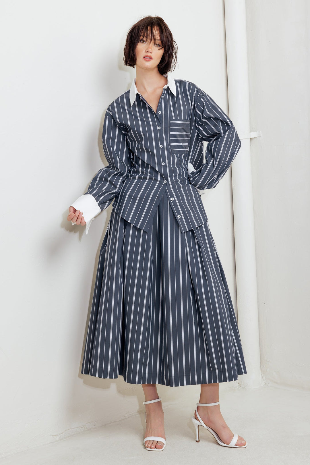 BEHIND THE GRIN WOVEN TOP