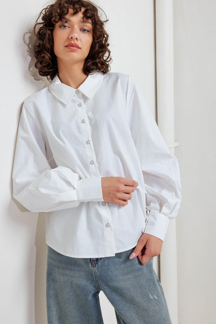 WHITE NOISE SOLID WOVEN TOP