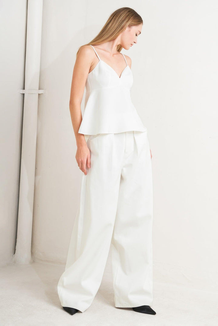 MINIMAL MOOD WOVEN CAMI TOP