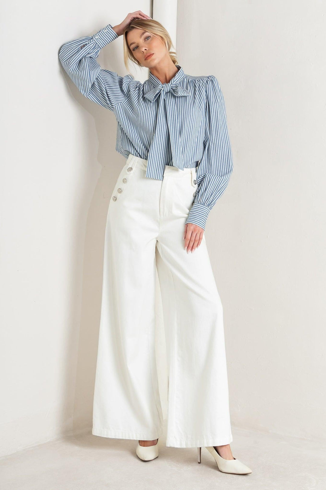 CHARMING INTENTIONS WOVEN TOP