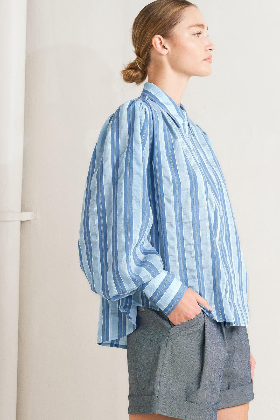 POLISHED DAY WOVEN TOP