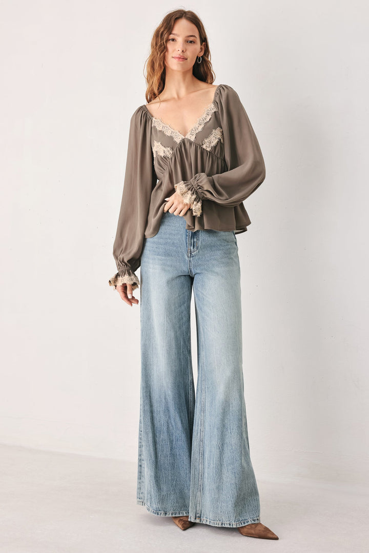GREIGE ROMANTIC LACE-TRIM WOVEN TOP