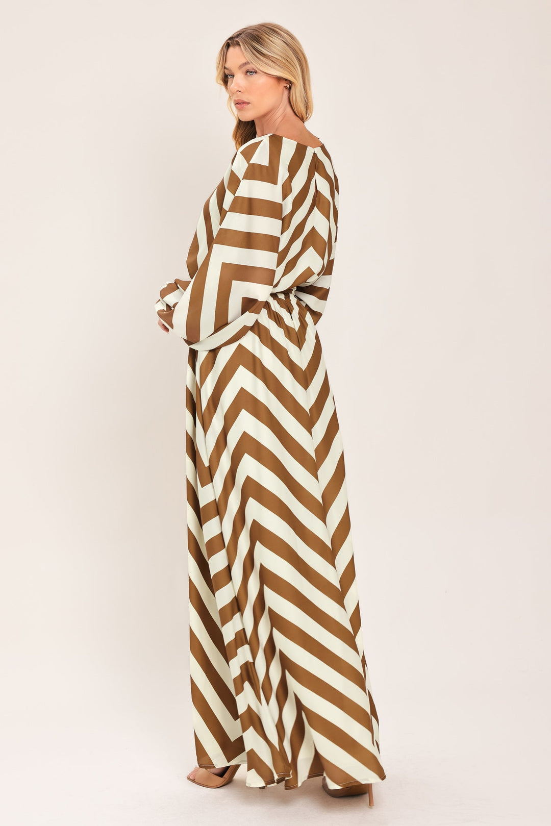 RESORT CHEVRON WOVEN MAXI DRESS
