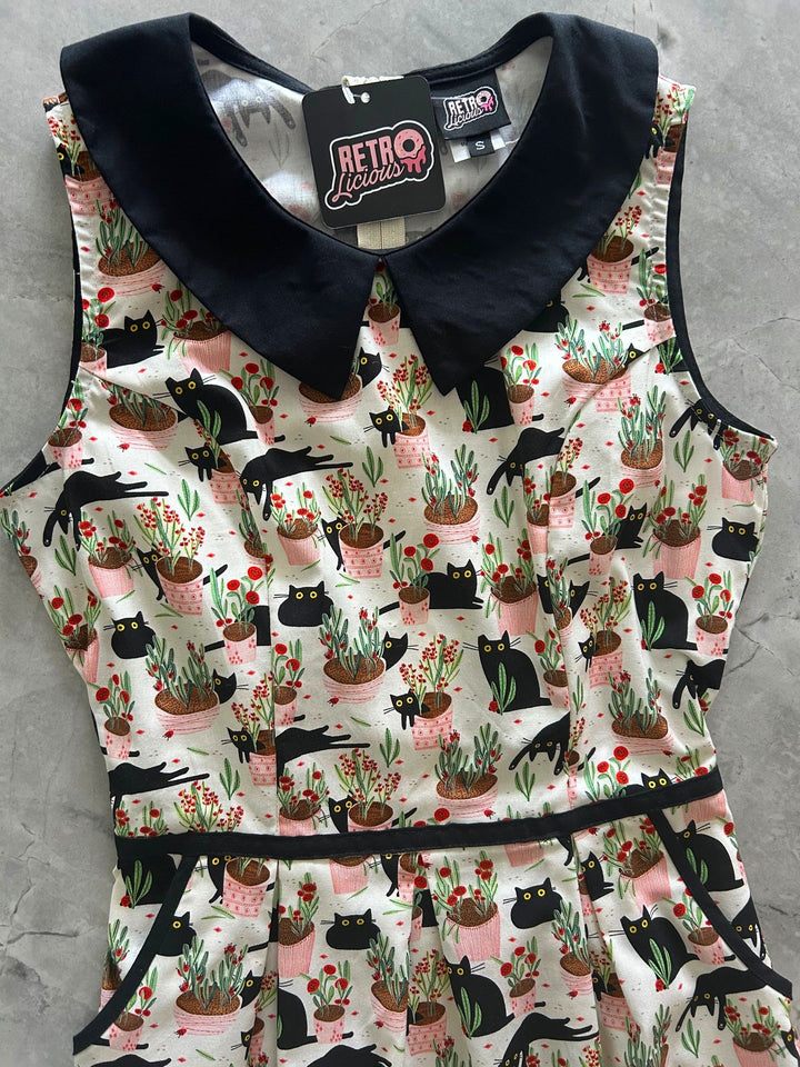 Cats &amp; Plants Collared Dress - Plus Sizes only