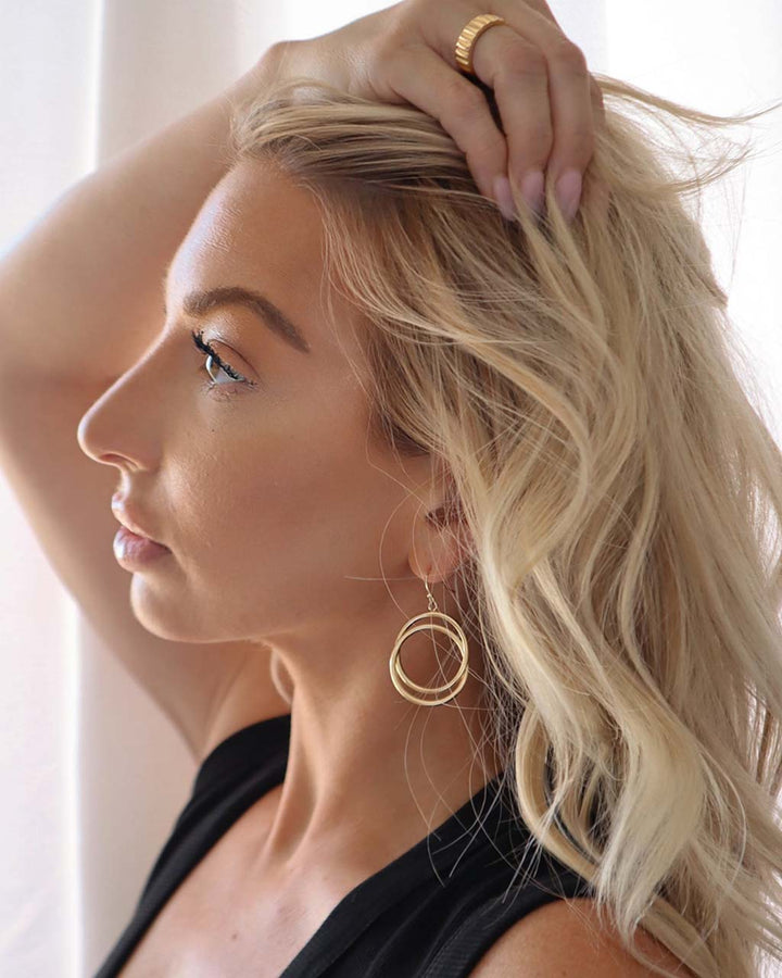 Claudie Interlocking Circle Dangle Earrings