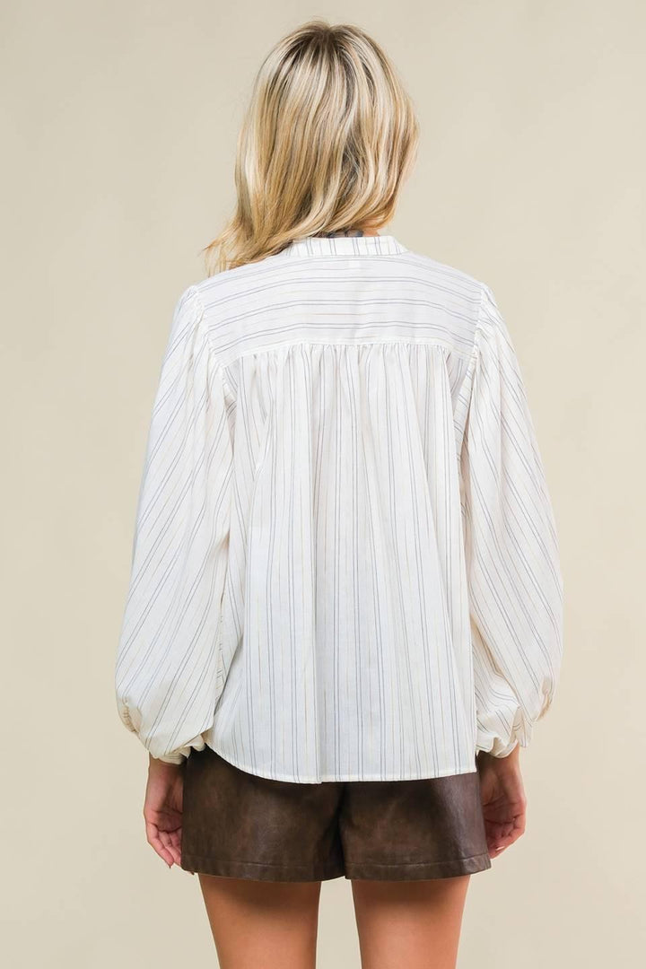 CLEAN AESTHETIC WOVEN TOP