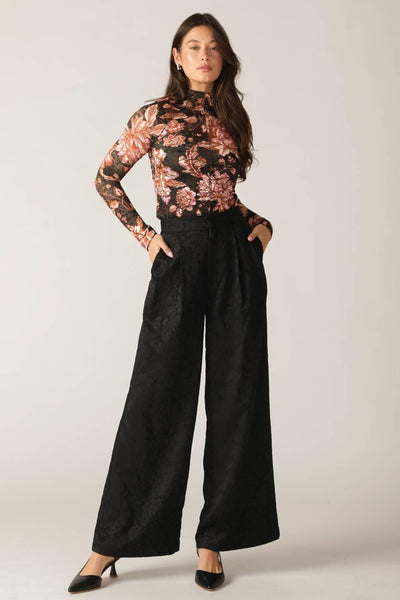 FIRESIDE CHATS STRETCH LACE TOP