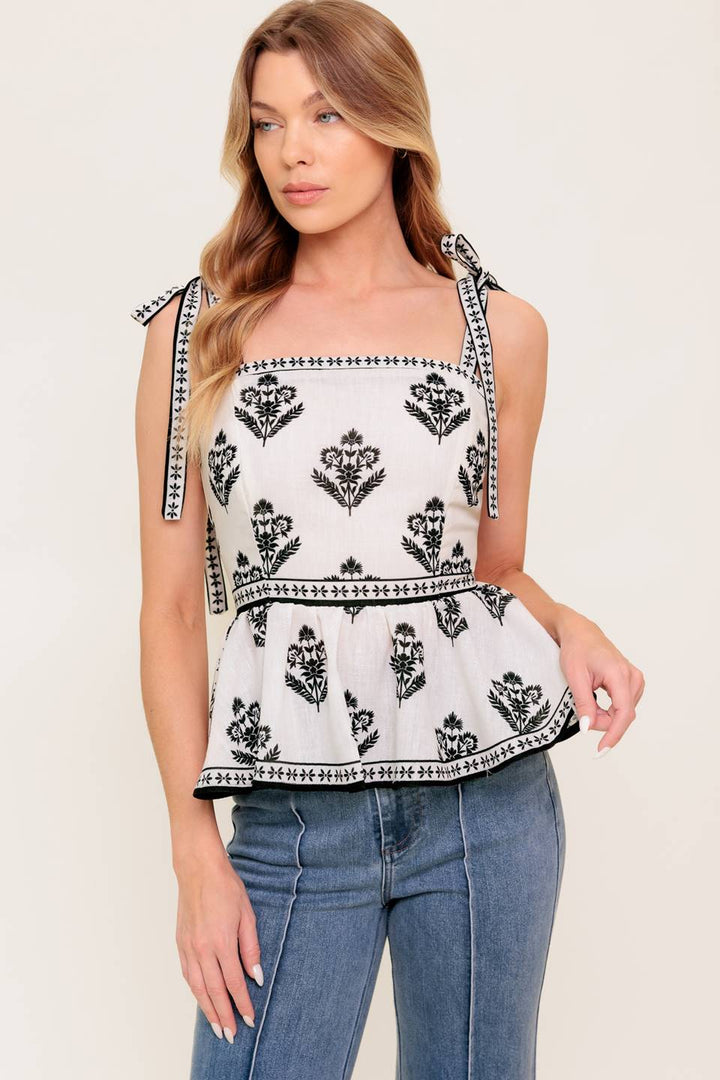 SERENE KISS WOVEN TOP