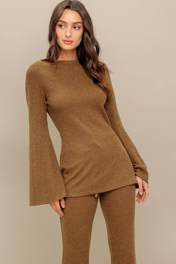 FLARE TOUCH SOLID TUNIC TOP