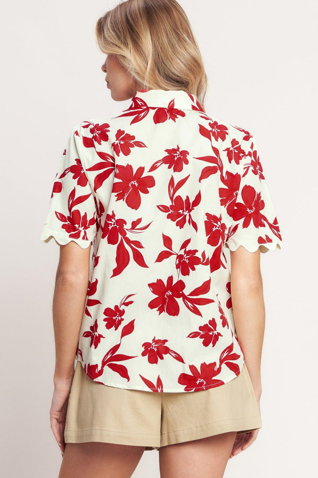 FLORAL KISS WOVEN TOP