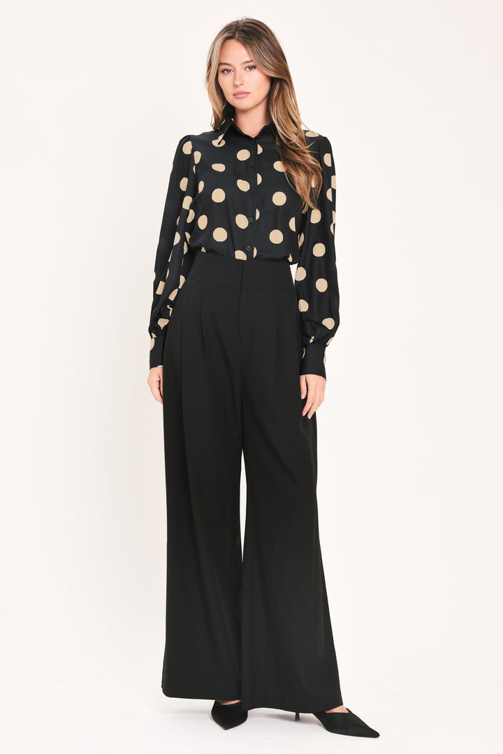 URBAN CIRCLES WOVEN TOP