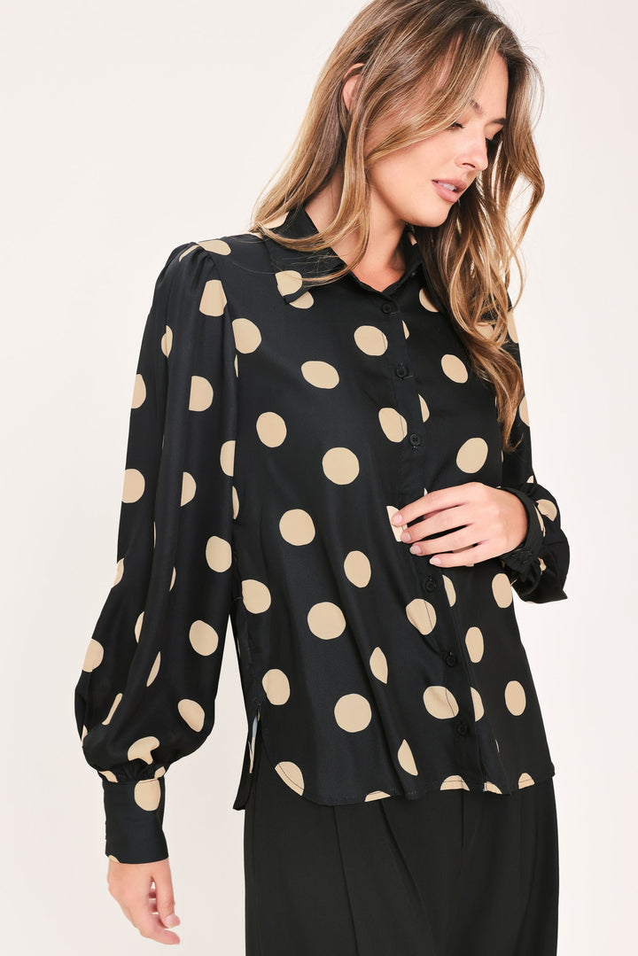URBAN CIRCLES WOVEN TOP