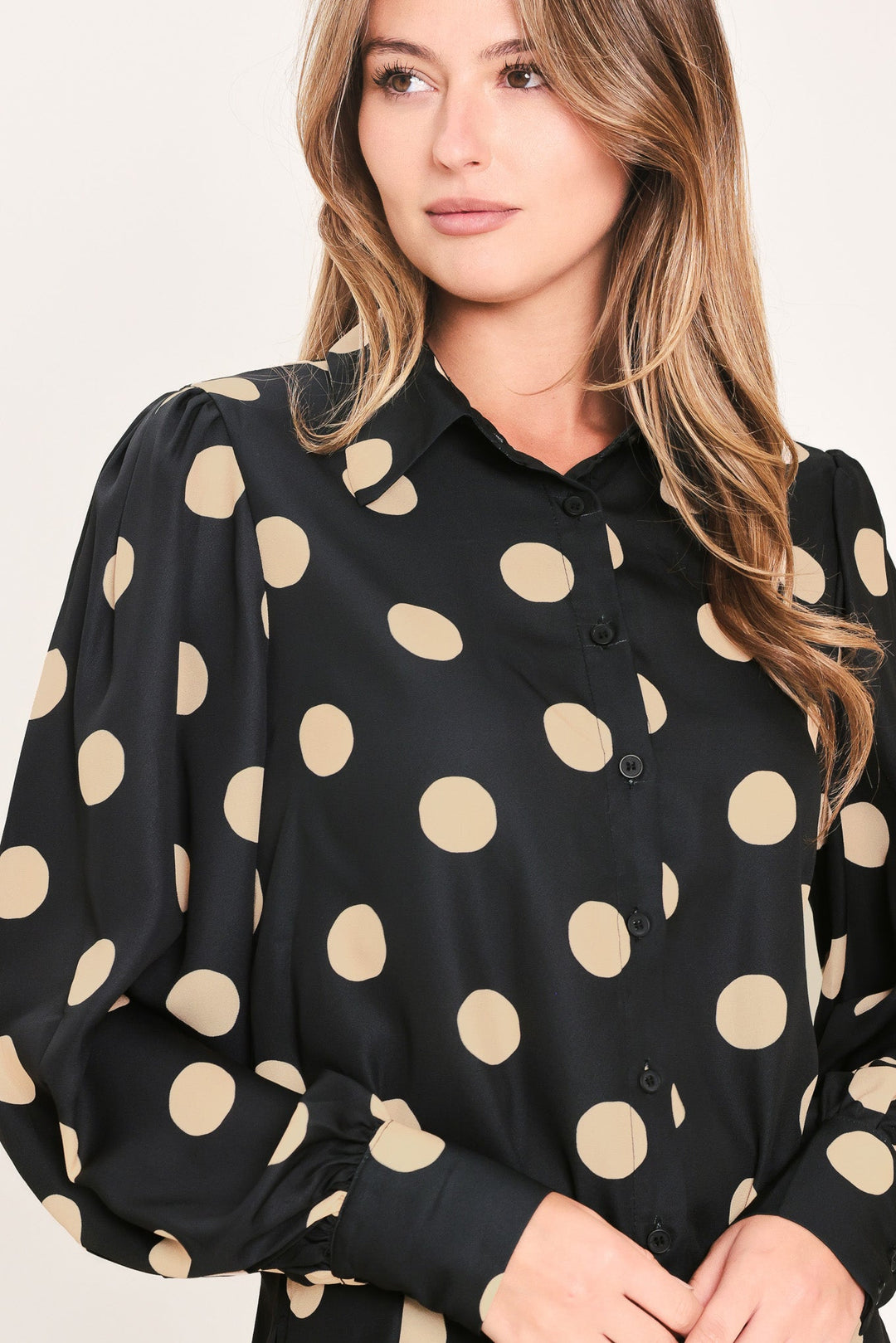 URBAN CIRCLES WOVEN TOP