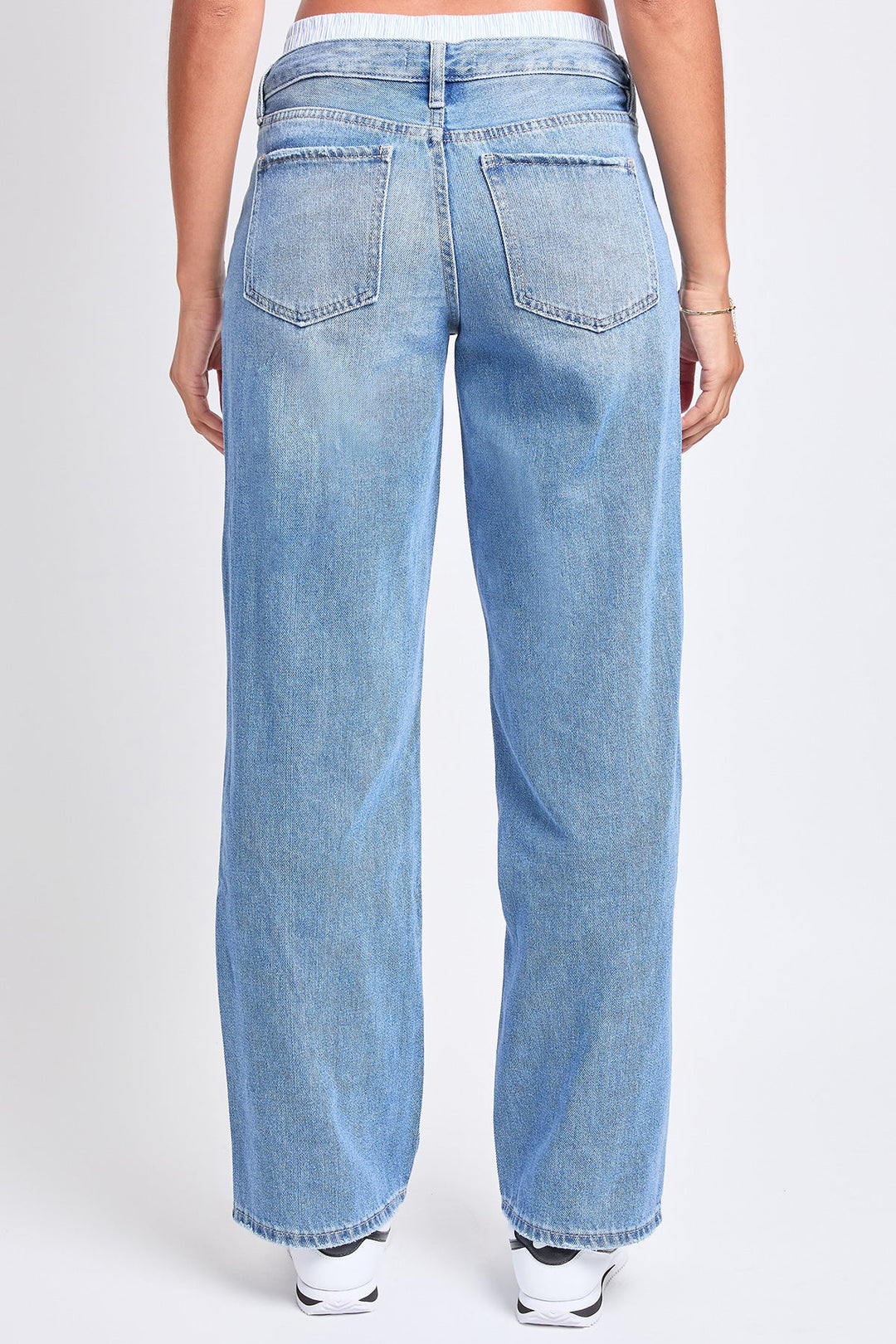 Women's Mid Rise Relax Fit Wide Leg Boxer Jeans