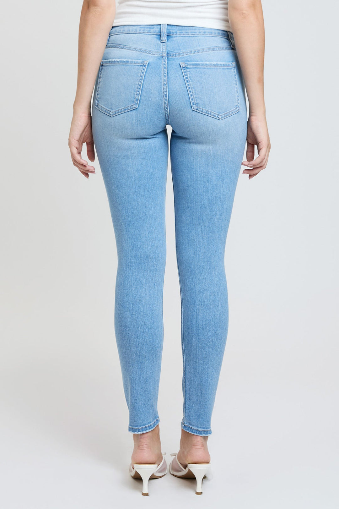 Women's Super Soft Mid Rise Skinny Jeans