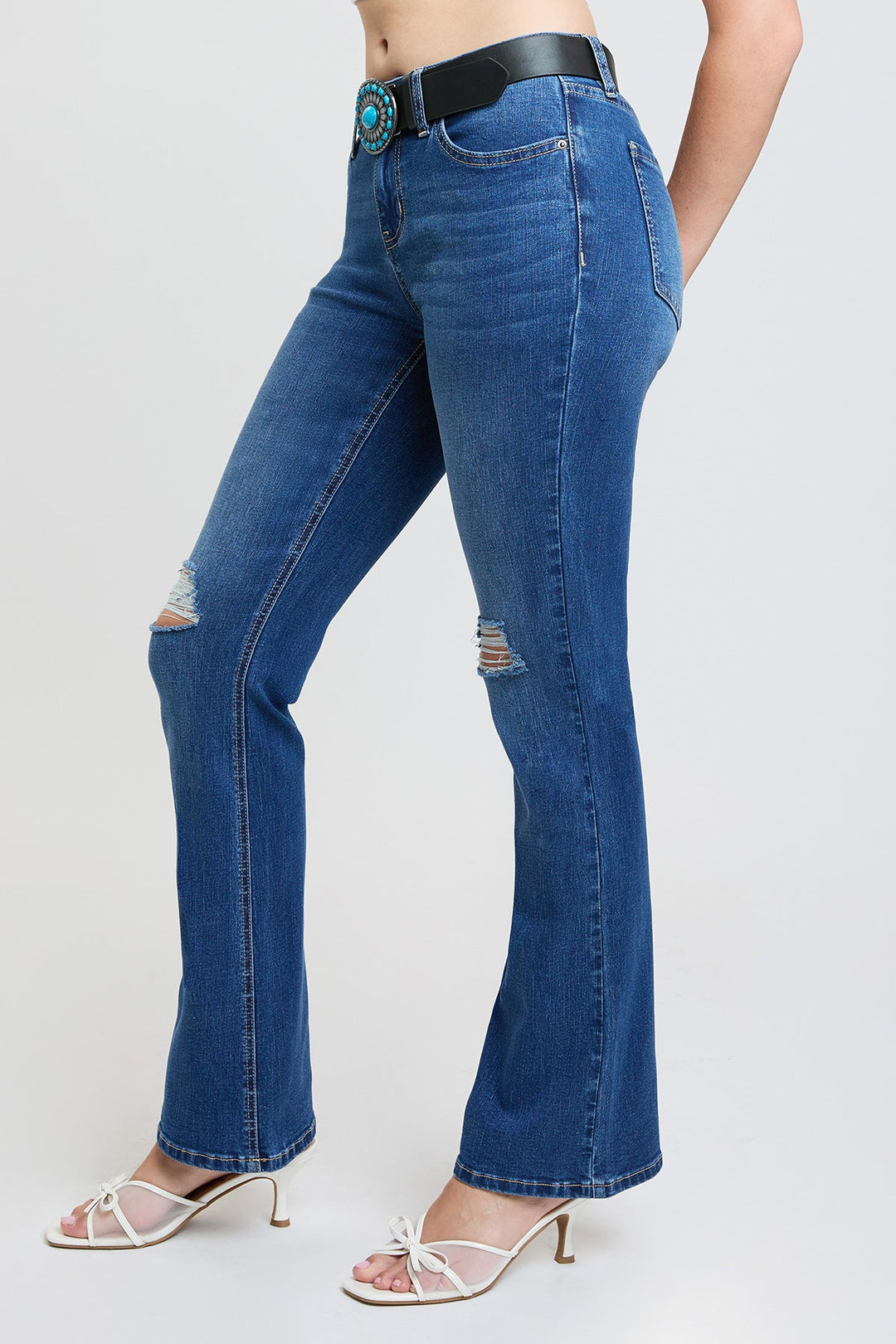 Women's Mid Rise Belted Bootcut Jeans
