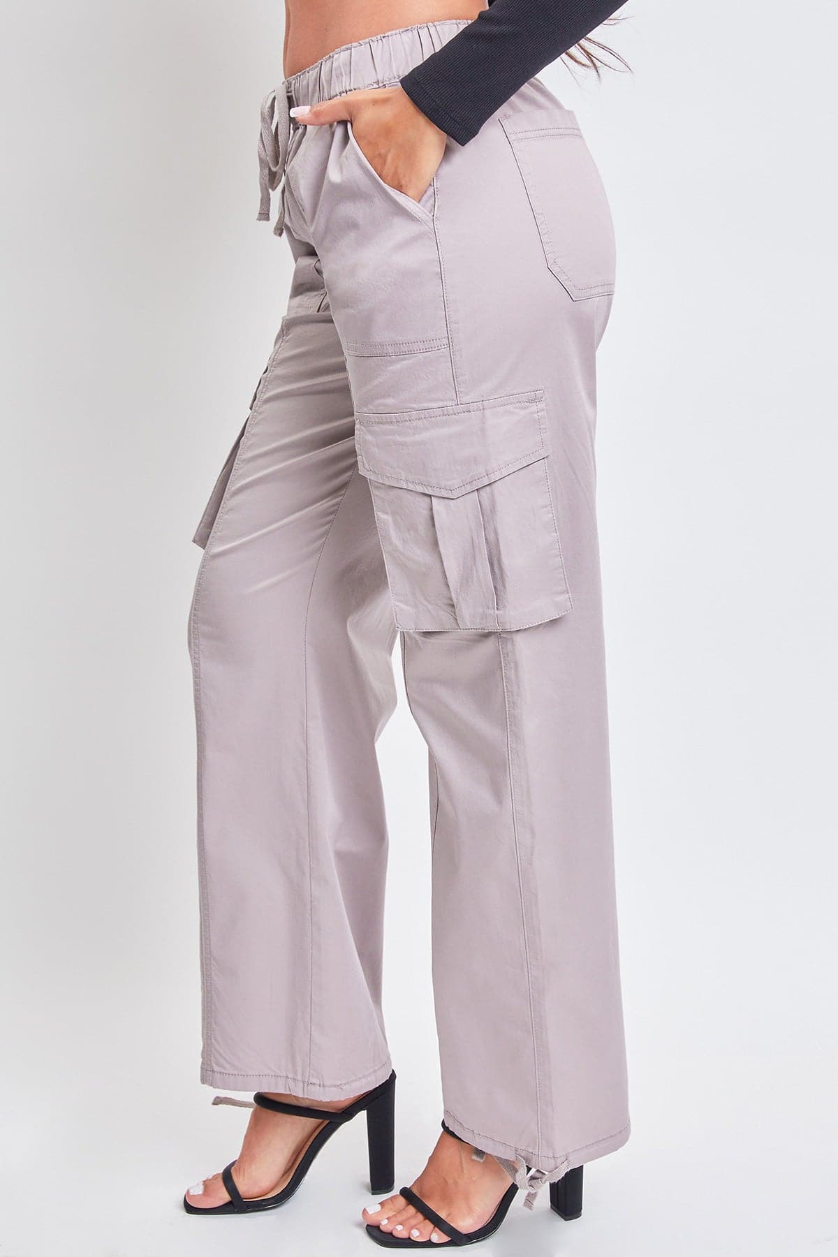 Women's Mid Rise Pull On Cargo Pants