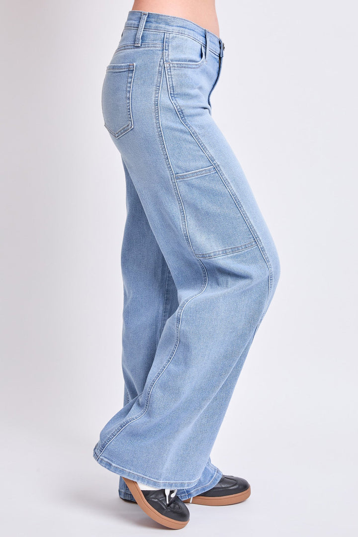 Women's High Rise Wide Leg Cargo Jeans