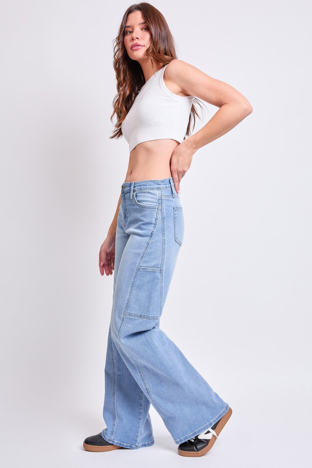 Women's High Rise Wide Leg Cargo Jeans
