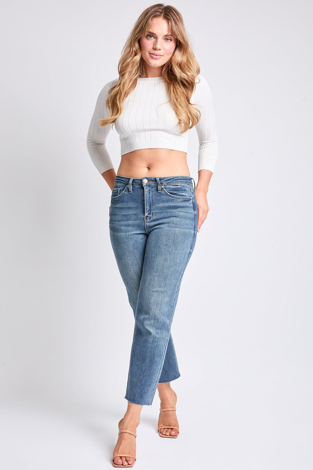 Women's Luxe Cropped Straight  Jeans