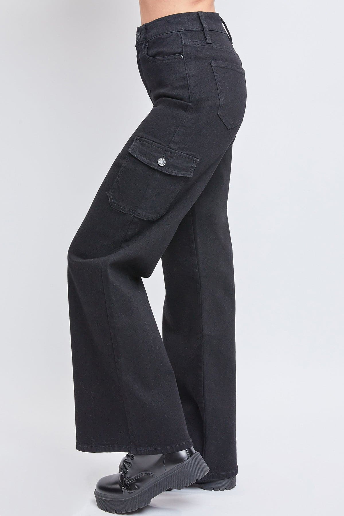 Women's Skater Cargo Wide Leg Jeans