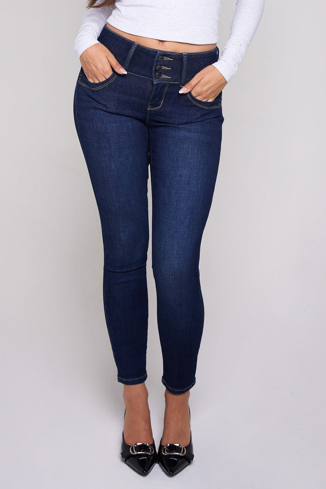 Women's Luxe Mid Rise 3-Button WannaBettaButt Skinny Jeans