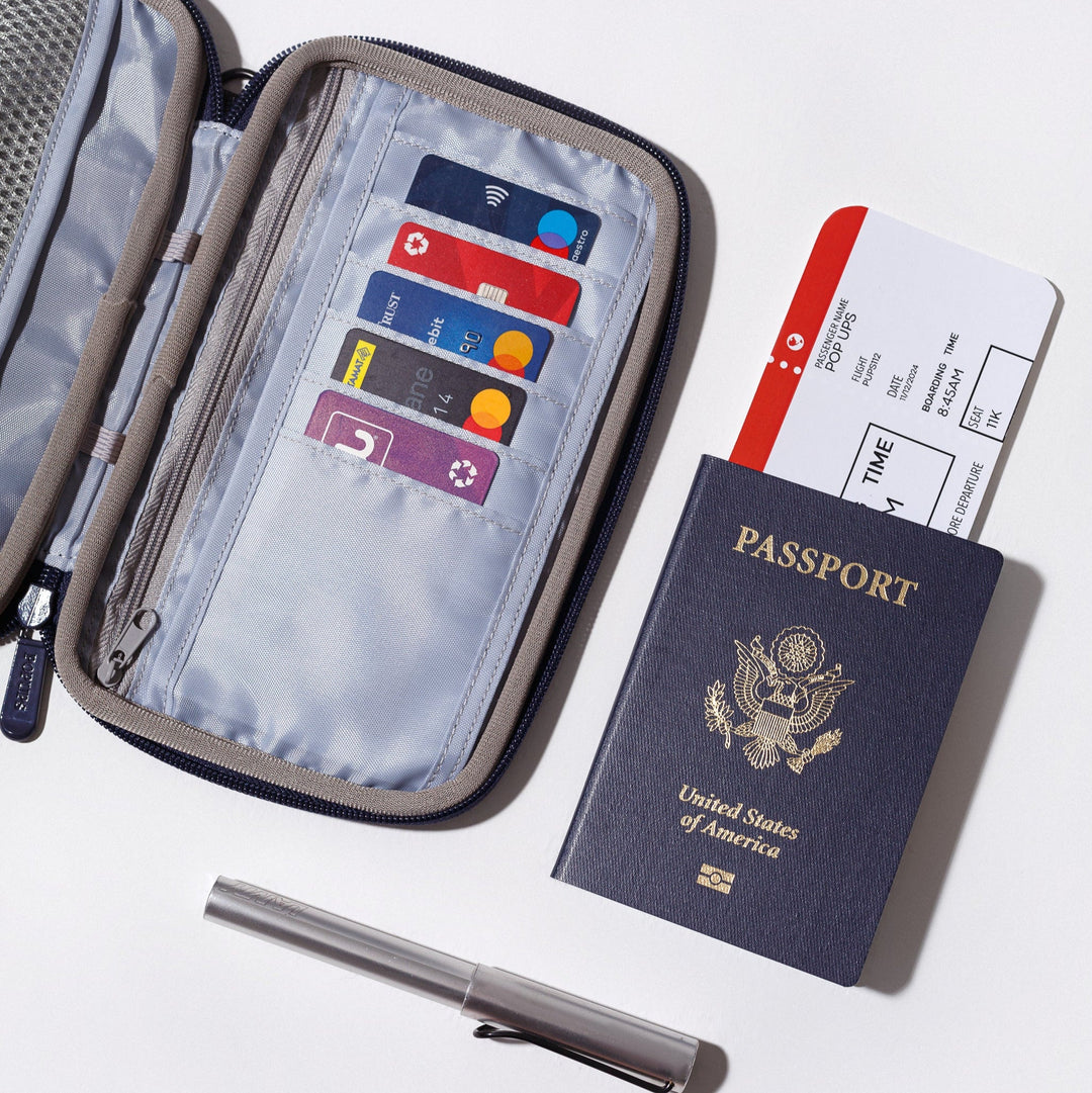 PASSPORT WALLET DEEP BLUE