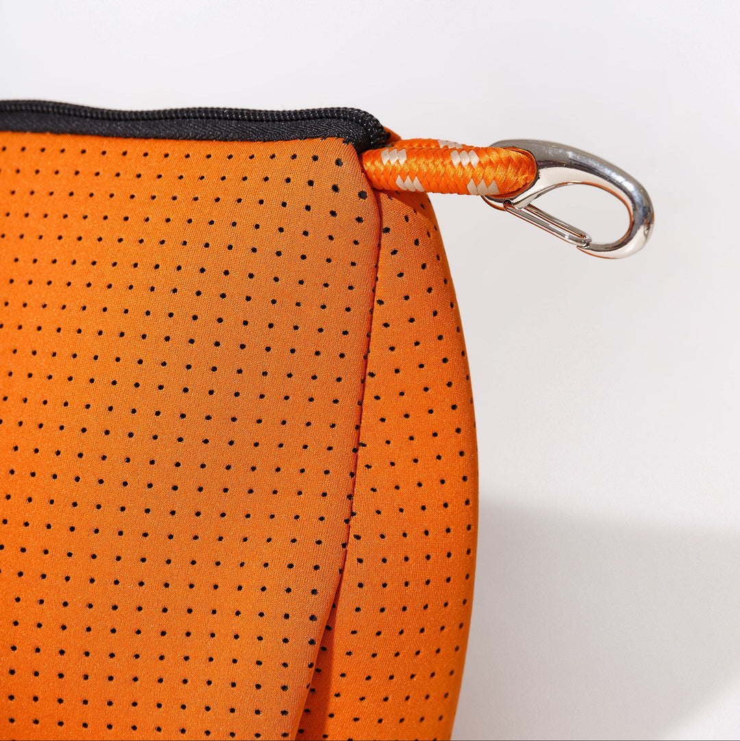 ESSENTIAL POUCH BURNT ORANGE