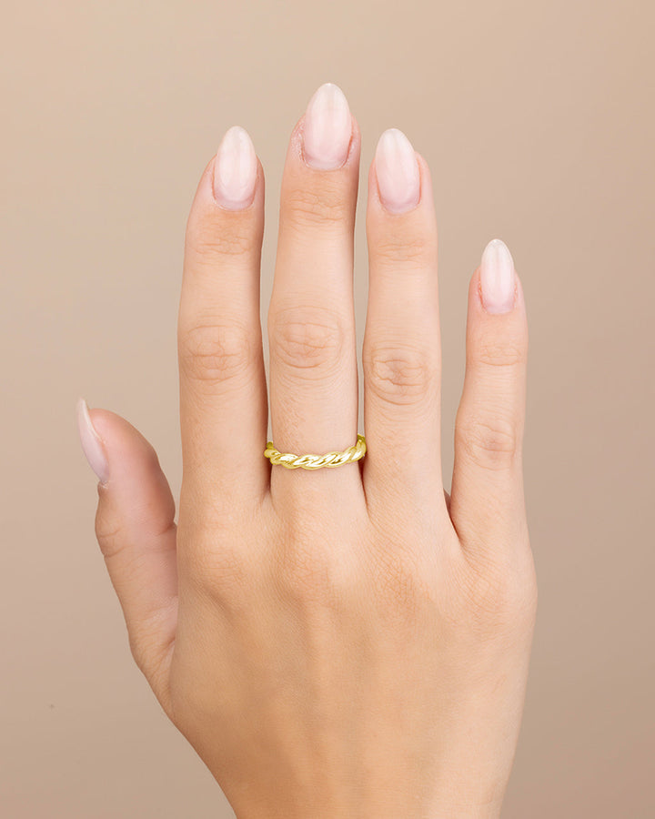 Sterling Silver Nixie Twist Band Ring