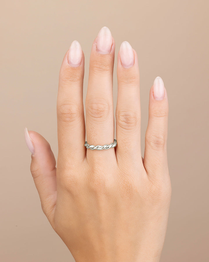 Sterling Silver Nixie Twist Band Ring