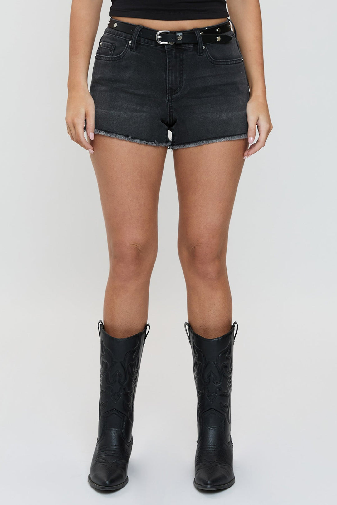 Women's Mid Rise Belted Fray Hem Shorts