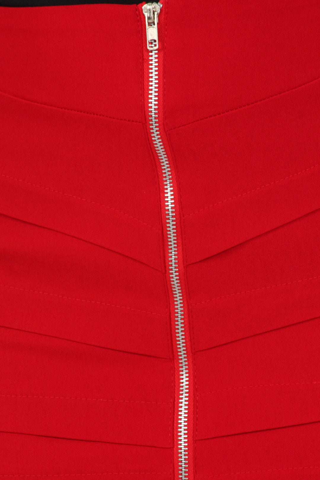 Above the Knee Zippered Tiered Sleek Stretch Pencil Skirt