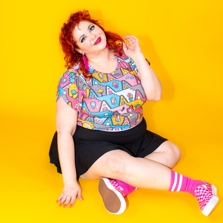 8-Bit A-Frames Cropped Tulip Sleeve in Pretty Pastels