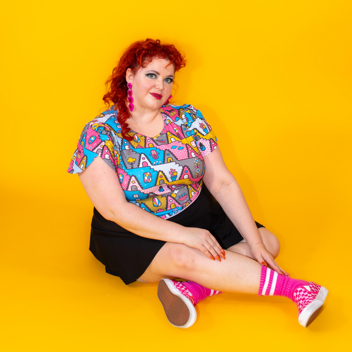 8-Bit A-Frames Cropped Tulip Sleeve in Pretty Pastels