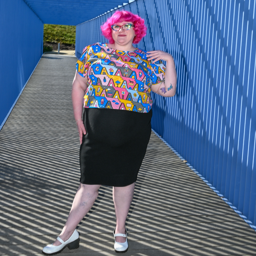 8-Bit A-Frames Cropped Tulip Sleeve in Pretty Pastels