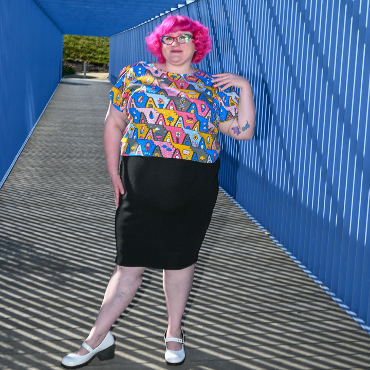 8-Bit A-Frames Cropped Tulip Sleeve in Pretty Pastels